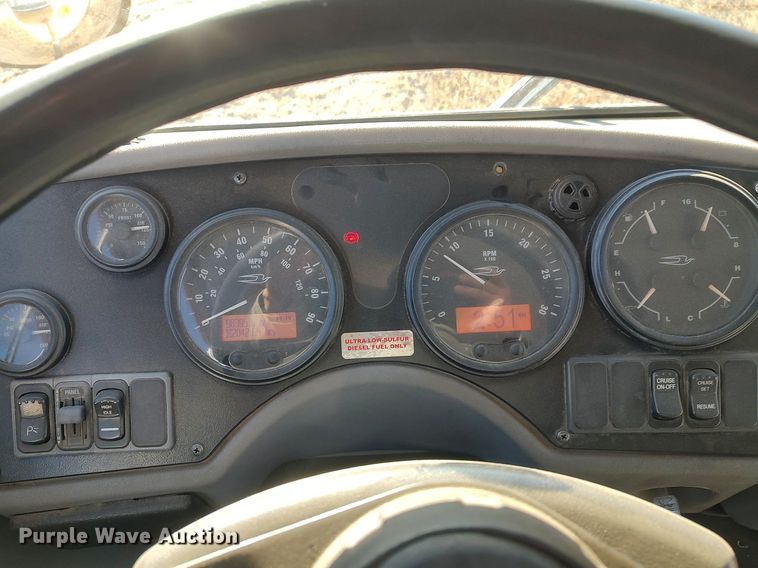 image for item MM9987 2010 Blue Bird  school bus