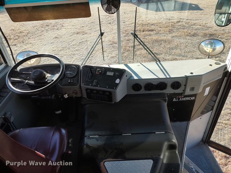 image for item MM9987 2010 Blue Bird  school bus