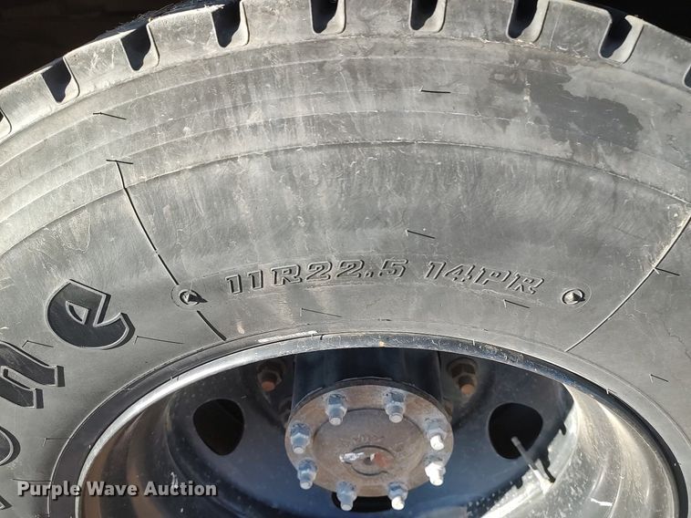 image for item MM9987 2010 Blue Bird  school bus