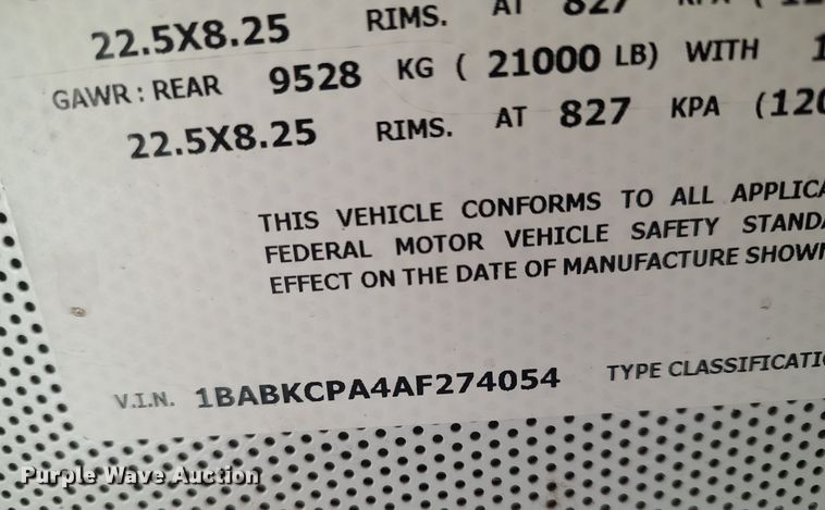 image for item MM9987 2010 Blue Bird  school bus