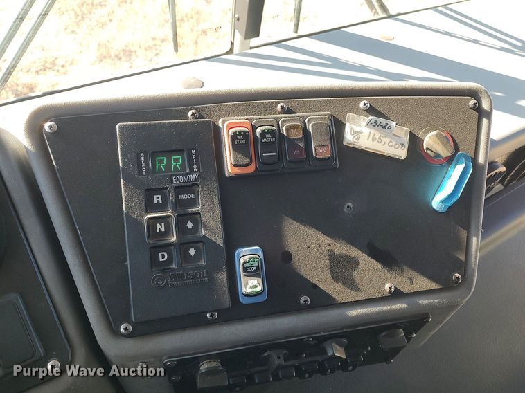 image for item MM9988 2008 Blue Bird  school bus