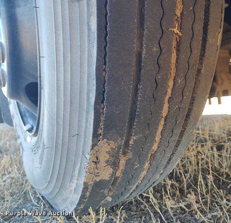 image for item MM9988 2008 Blue Bird  school bus