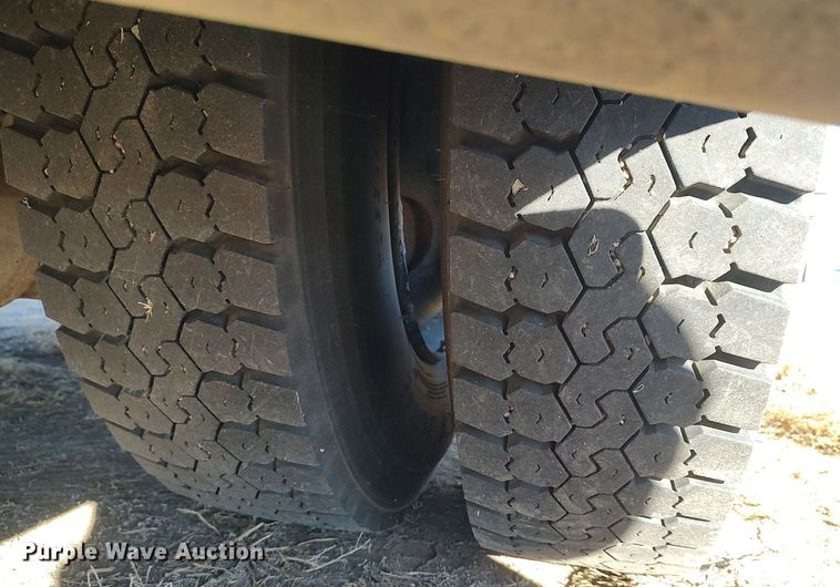 image for item MM9988 2008 Blue Bird  school bus