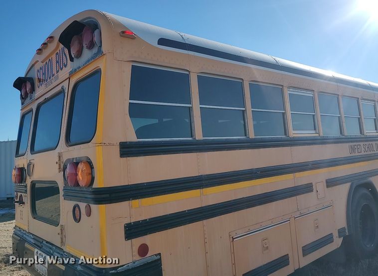image for item MM9989 2006 Blue Bird  school bus