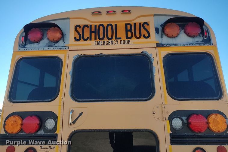 image for item MM9989 2006 Blue Bird  school bus