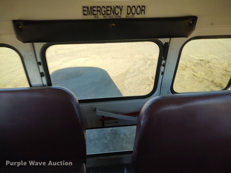 image for item MM9989 2006 Blue Bird  school bus