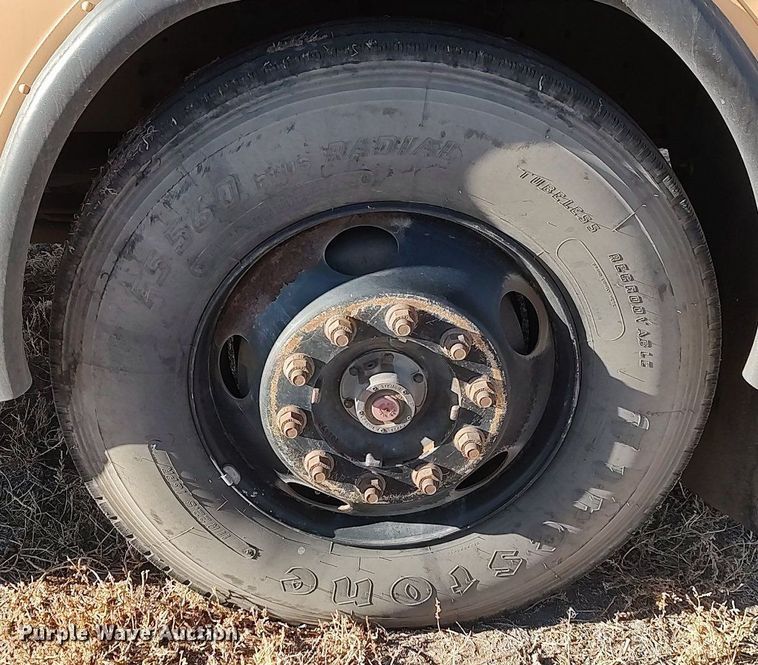 image for item MM9989 2006 Blue Bird  school bus