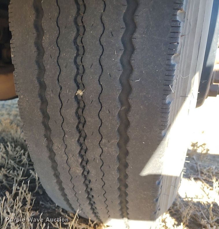 image for item MM9989 2006 Blue Bird  school bus