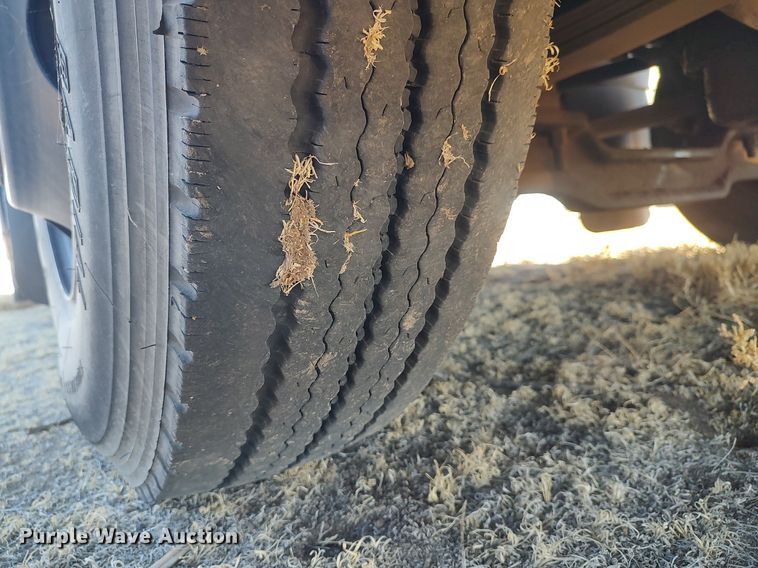 image for item MM9989 2006 Blue Bird  school bus