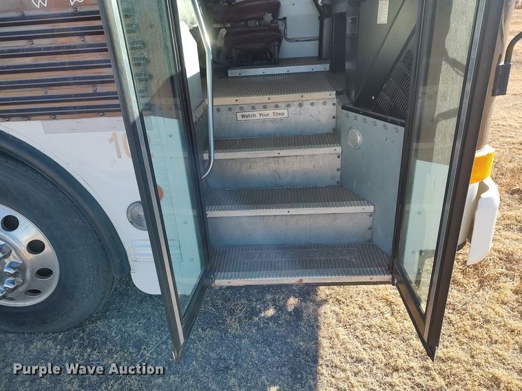 image for item MM9990 2001 Blue Bird  school bus