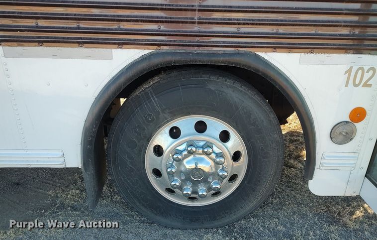 image for item MM9990 2001 Blue Bird  school bus