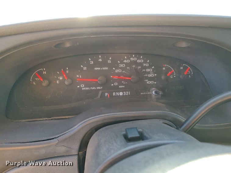 image for item MM9991 2006 Ford E450 Super Duty  school bus