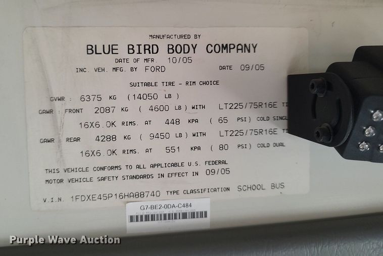 image for item MM9991 2006 Ford E450 Super Duty  school bus