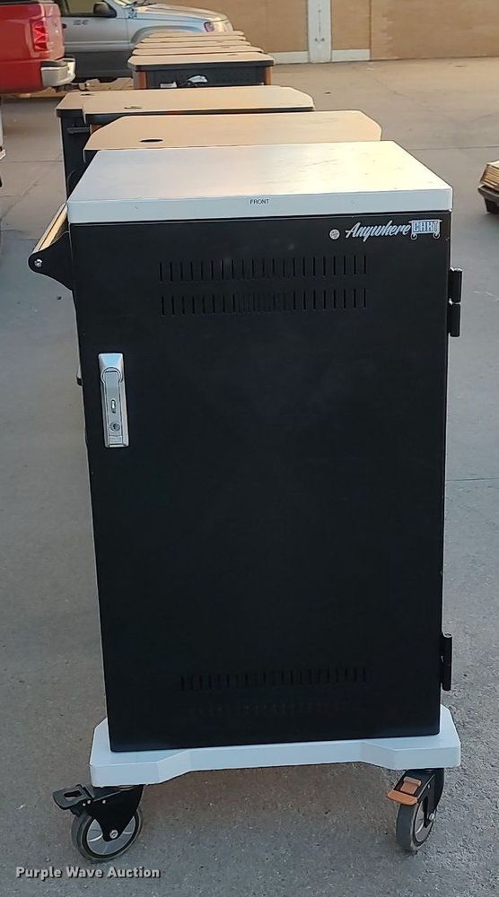 image for item MN9005 (10) Laptop carts