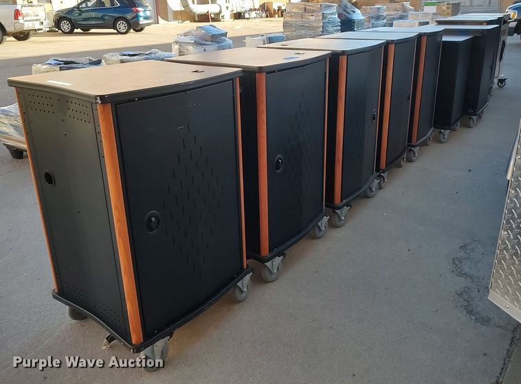 image for item MN9005 (10) Laptop carts