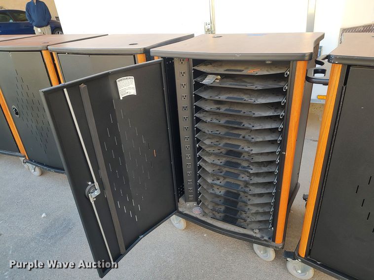 image for item MN9005 (10) Laptop carts