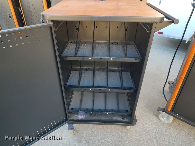 image for item MN9005 (10) Laptop carts
