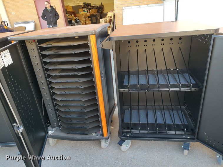 image for item MN9005 (10) Laptop carts