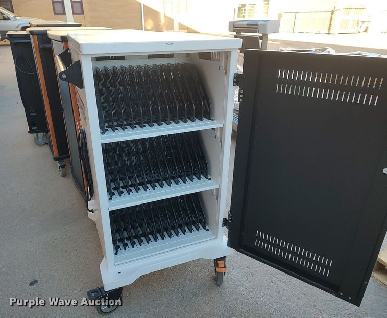 image for item MN9005 (10) Laptop carts