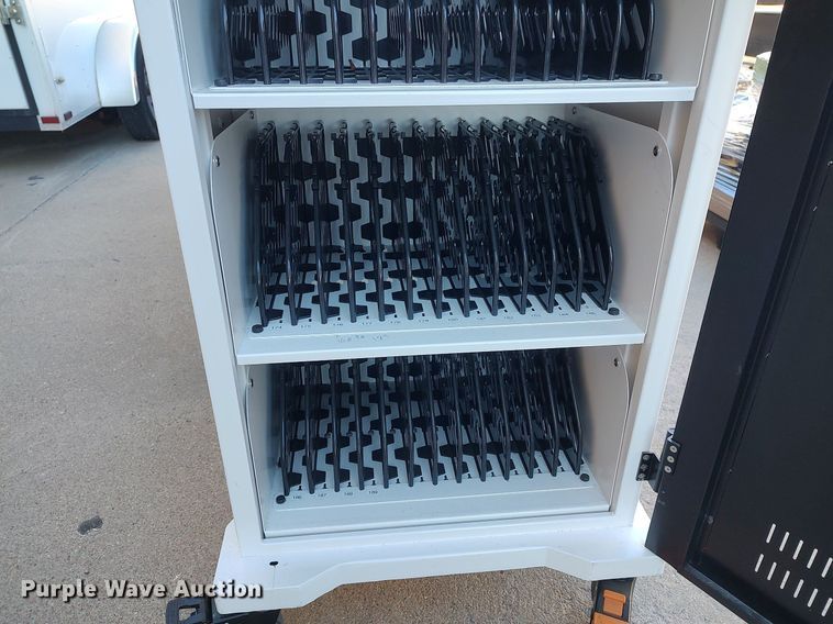 image for item MN9005 (10) Laptop carts