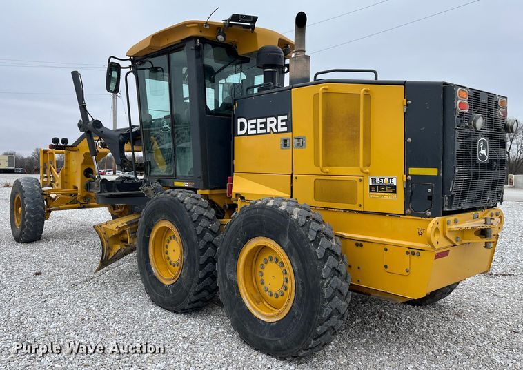 image for item MW9455 2009 John Deere 670G  motor grader