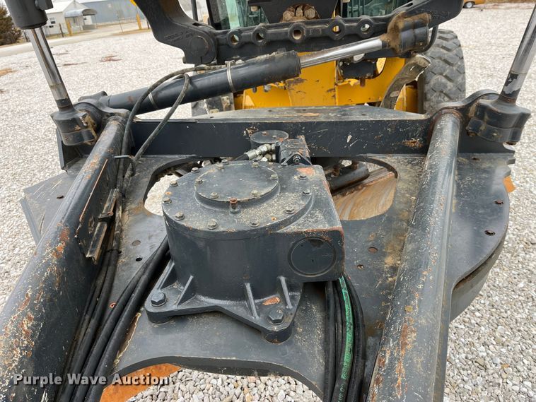 image for item MW9455 2009 John Deere 670G  motor grader
