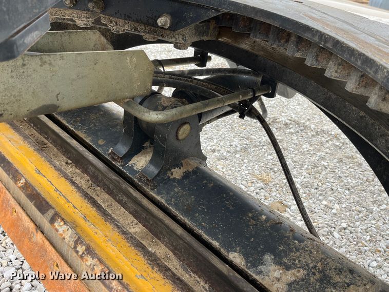 image for item MW9455 2009 John Deere 670G  motor grader