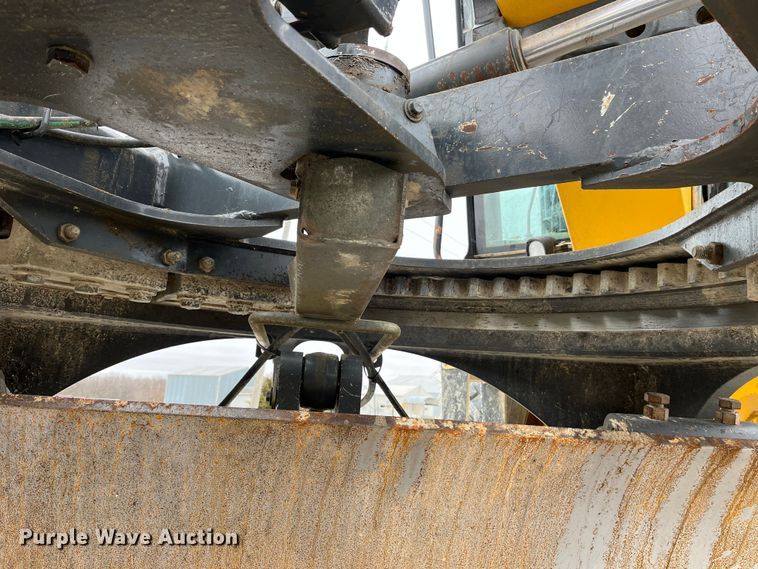 image for item MW9455 2009 John Deere 670G  motor grader