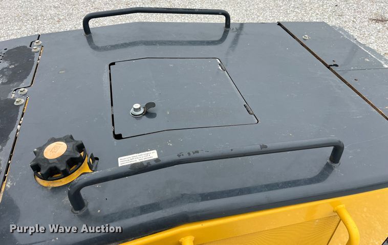 image for item MW9455 2009 John Deere 670G  motor grader