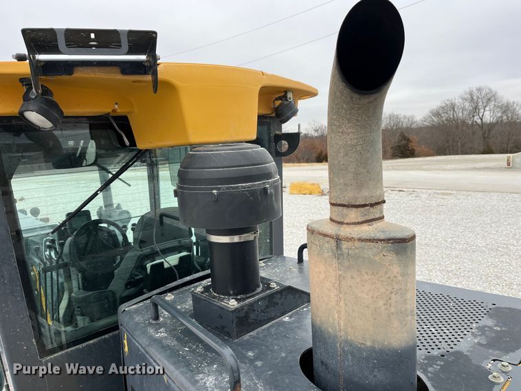 image for item MW9455 2009 John Deere 670G  motor grader