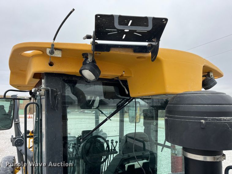 image for item MW9455 2009 John Deere 670G  motor grader