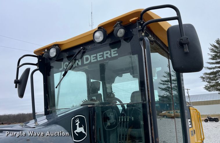 image for item MW9455 2009 John Deere 670G  motor grader