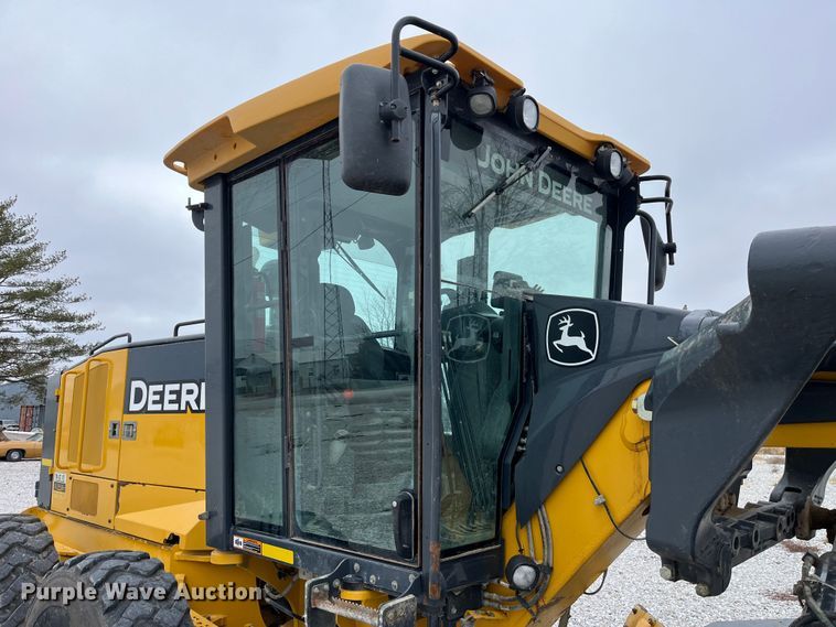 image for item MW9455 2009 John Deere 670G  motor grader