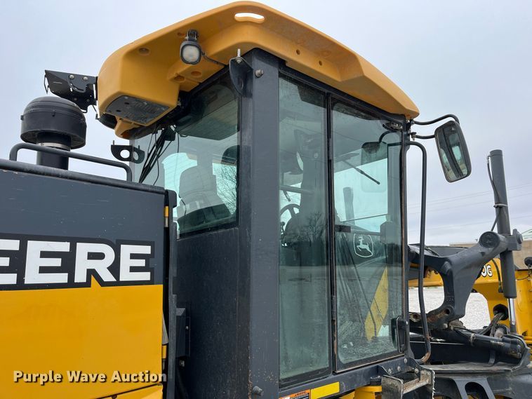 image for item MW9455 2009 John Deere 670G  motor grader