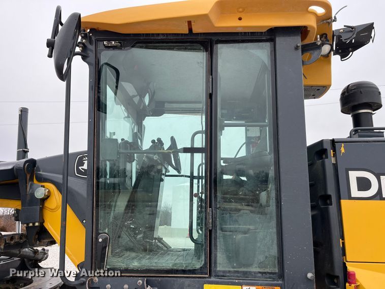 image for item MW9455 2009 John Deere 670G  motor grader