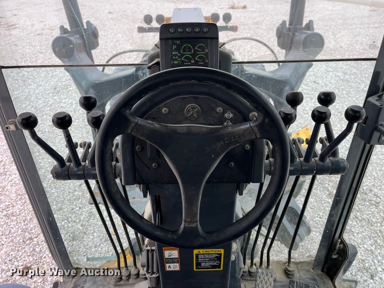 image for item MW9455 2009 John Deere 670G  motor grader