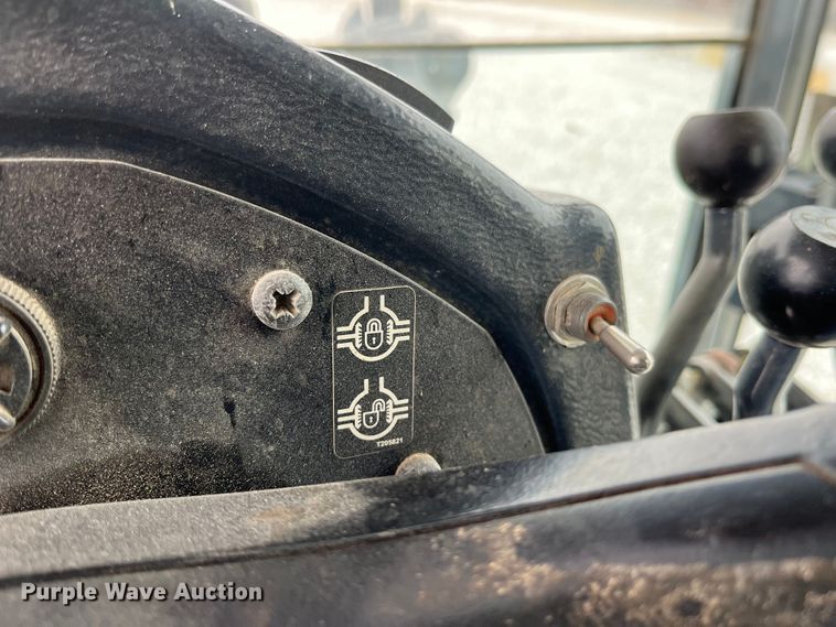 image for item MW9455 2009 John Deere 670G  motor grader