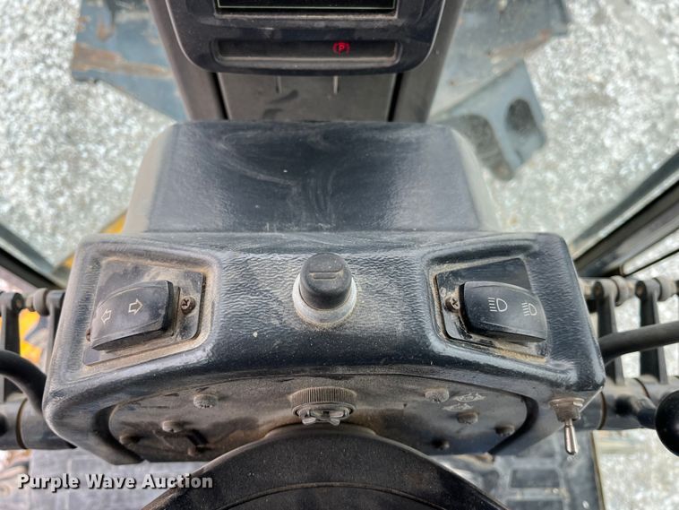 image for item MW9455 2009 John Deere 670G  motor grader