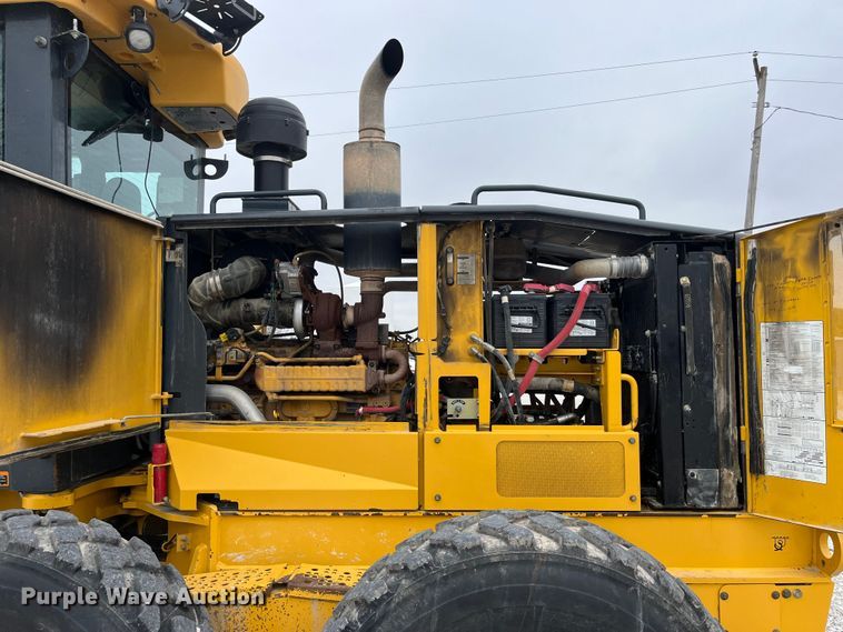 image for item MW9455 2009 John Deere 670G  motor grader