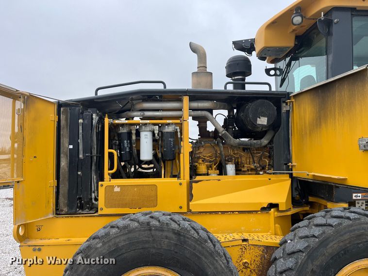 image for item MW9455 2009 John Deere 670G  motor grader