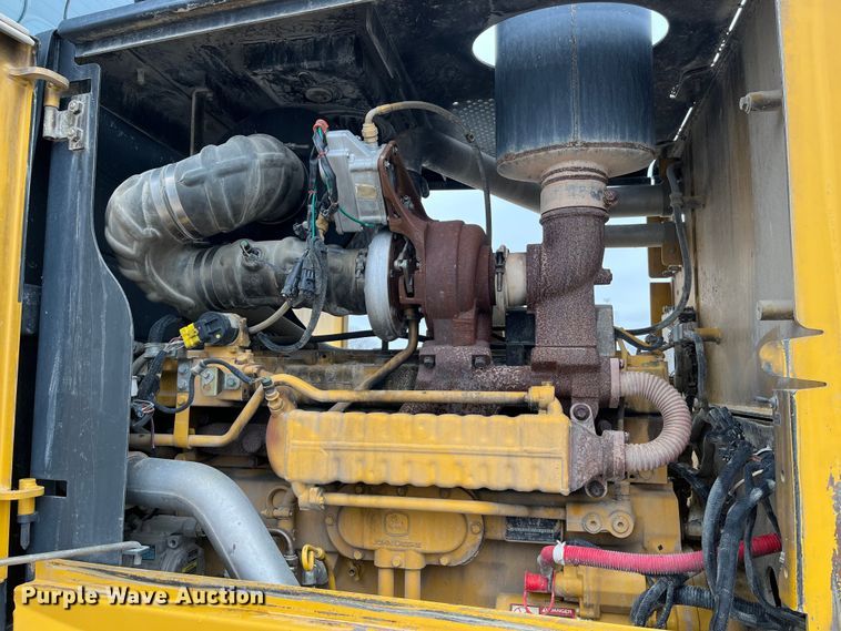 image for item MW9455 2009 John Deere 670G  motor grader