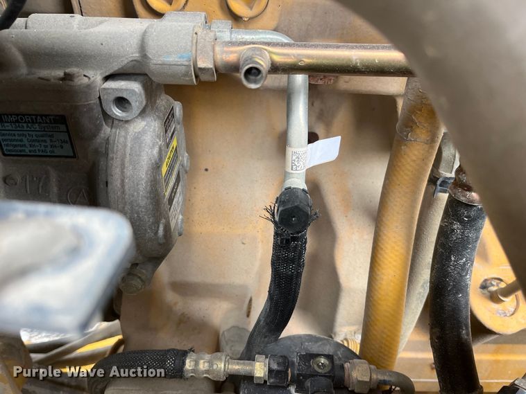 image for item MW9455 2009 John Deere 670G  motor grader