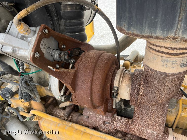 image for item MW9455 2009 John Deere 670G  motor grader