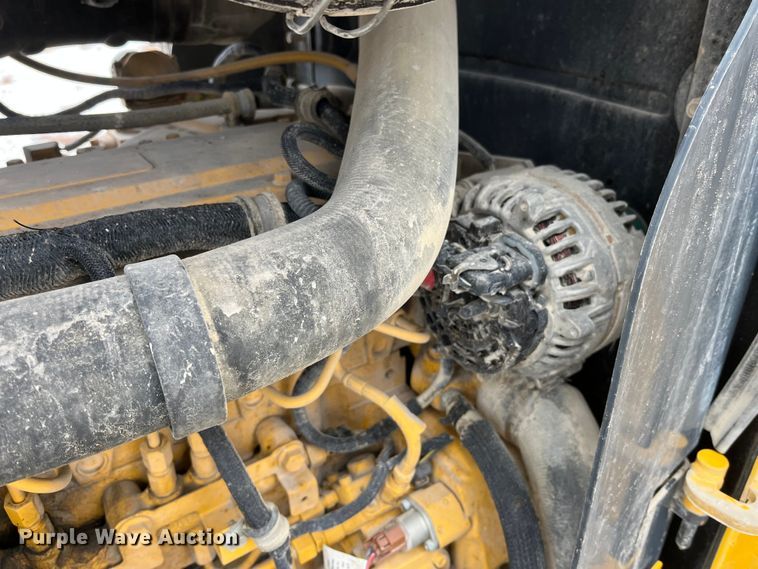 image for item MW9455 2009 John Deere 670G  motor grader