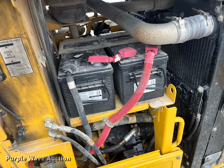 image for item MW9455 2009 John Deere 670G  motor grader