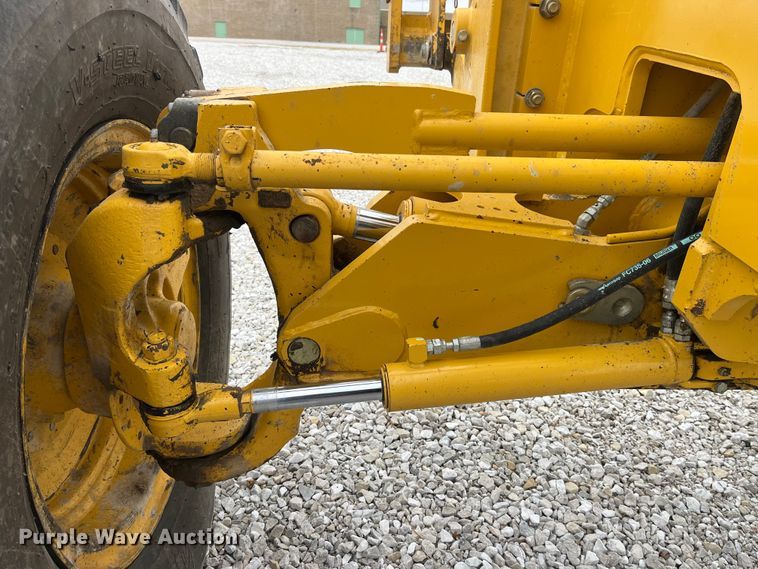 image for item MW9455 2009 John Deere 670G  motor grader