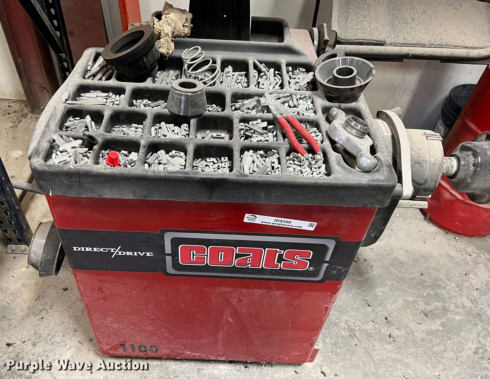 Coats tire machine and balancer in Erie, KS Item ID9399 sold Purple