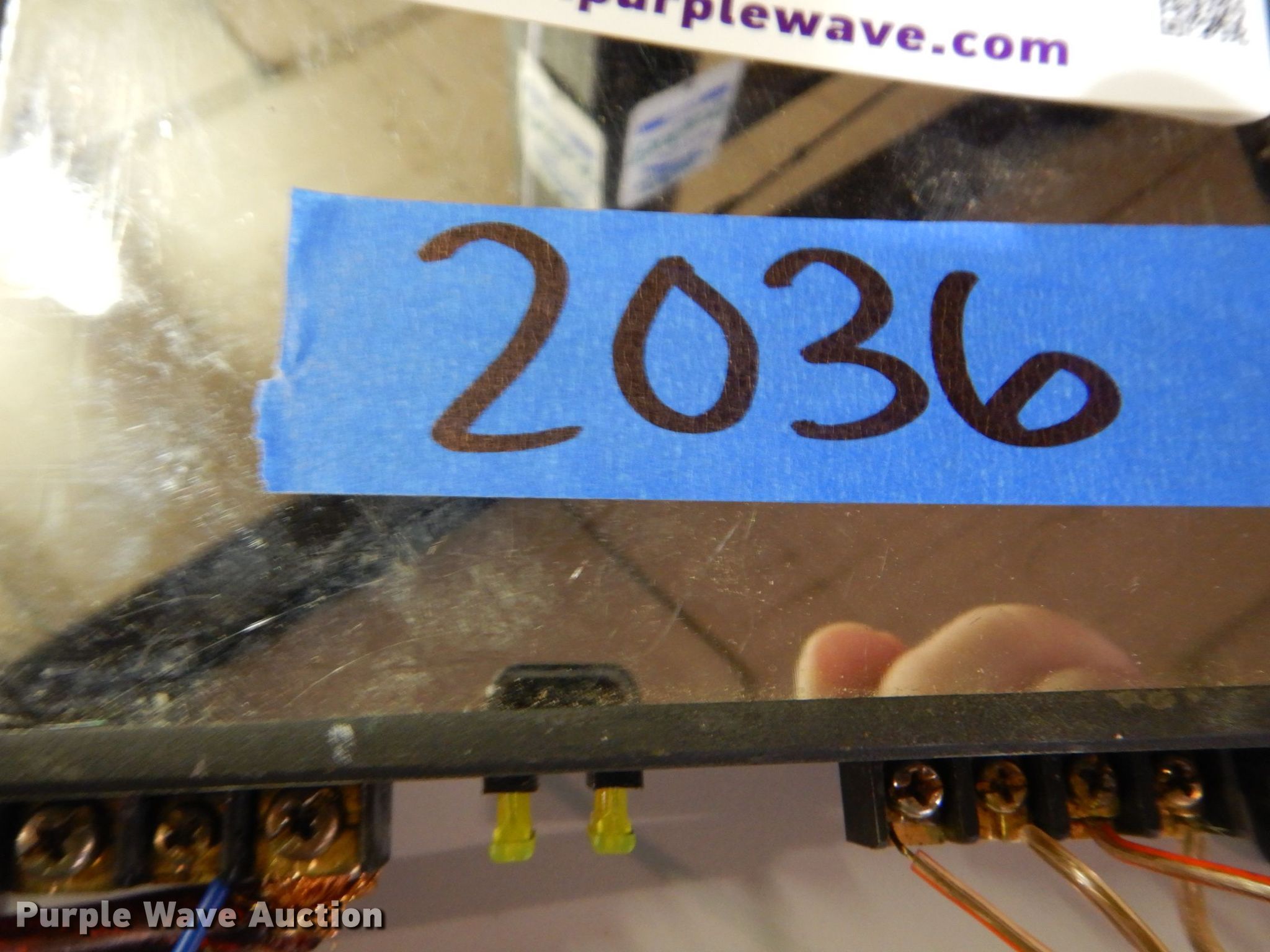 Insignia amplifier in Tulsa, OK Item IG9968 sold Purple Wave