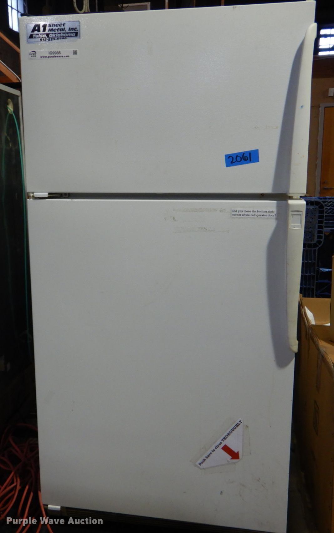 Amana TH21V2W refrigerator in Tulsa, OK Item IG9986 for sale Purple