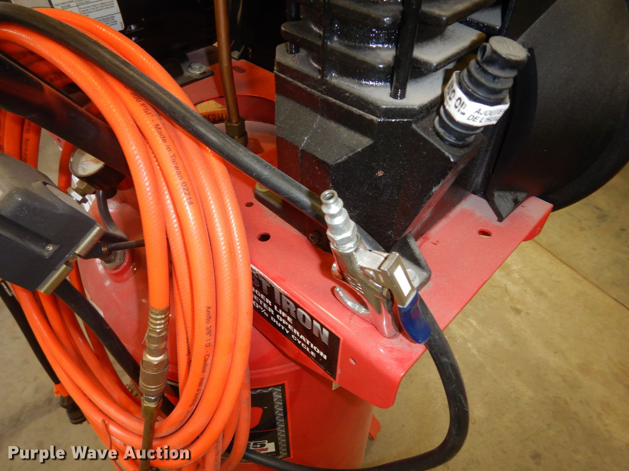 Husky VT631502AJ air compressor in Fort Leavenworth, KS Item JQ9905